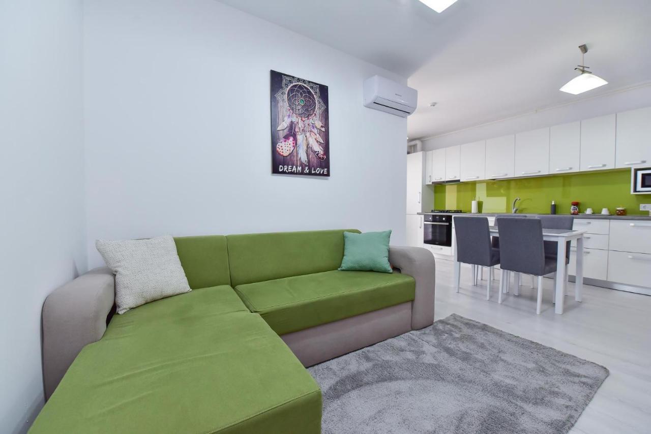 Stylish Stay - Executive - Private Parking And Central Location Oradea Extérieur photo
