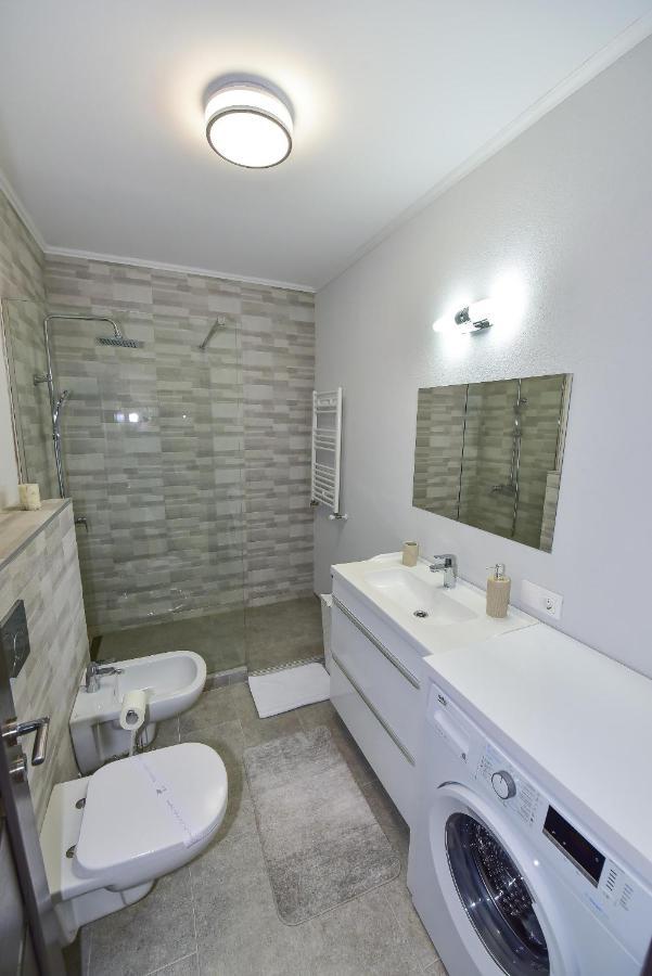 Stylish Stay - Executive - Private Parking And Central Location Oradea Extérieur photo