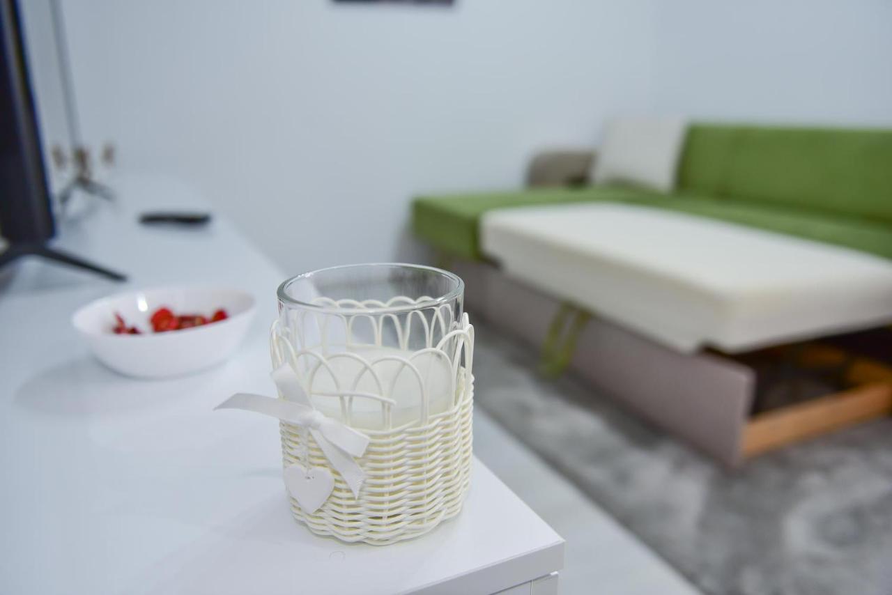 Stylish Stay - Executive - Private Parking And Central Location Oradea Extérieur photo
