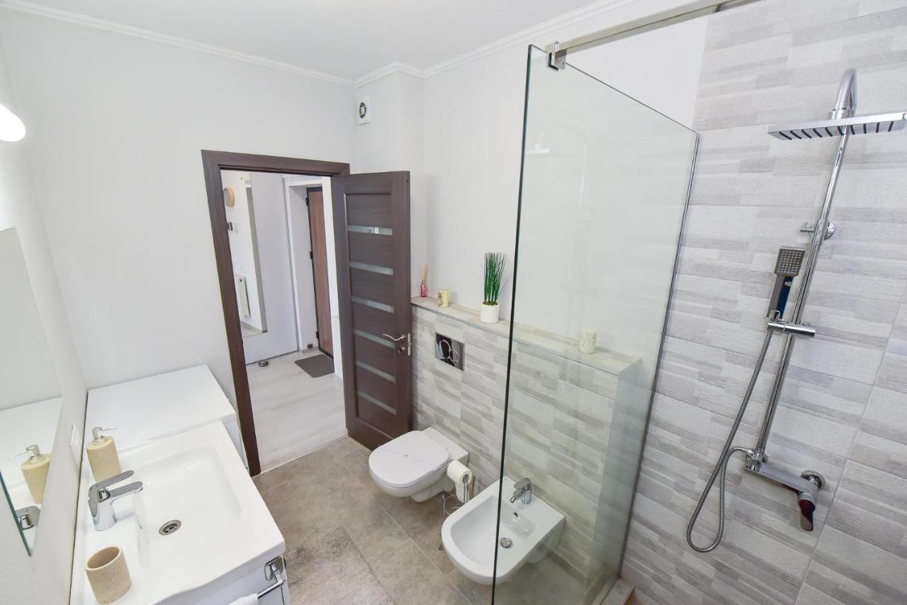Stylish Stay - Executive - Private Parking And Central Location Oradea Extérieur photo