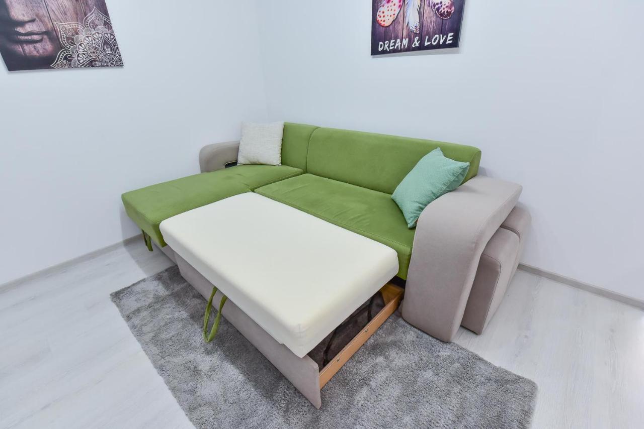 Stylish Stay - Executive - Private Parking And Central Location Oradea Extérieur photo