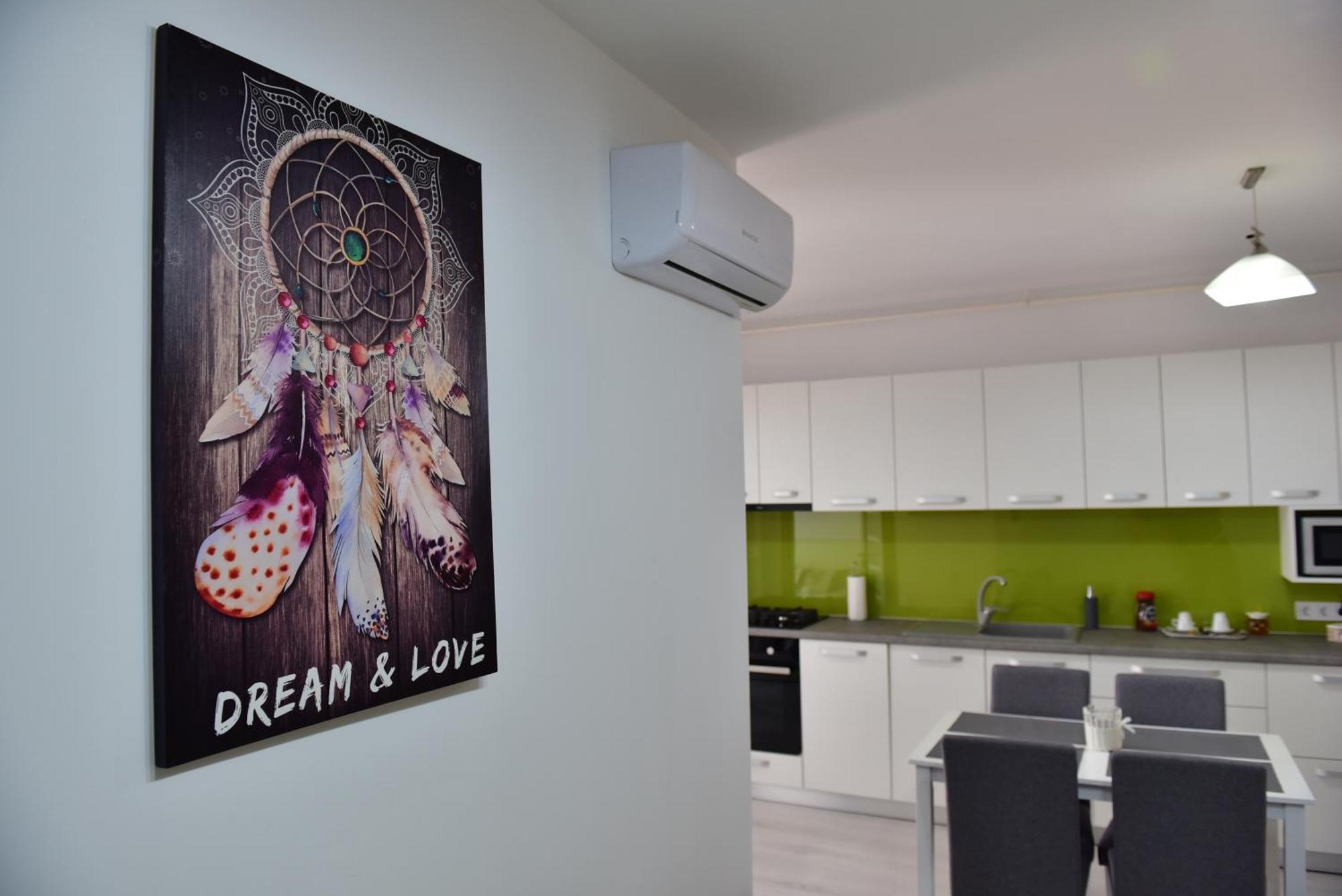Stylish Stay - Executive - Private Parking And Central Location Oradea Extérieur photo